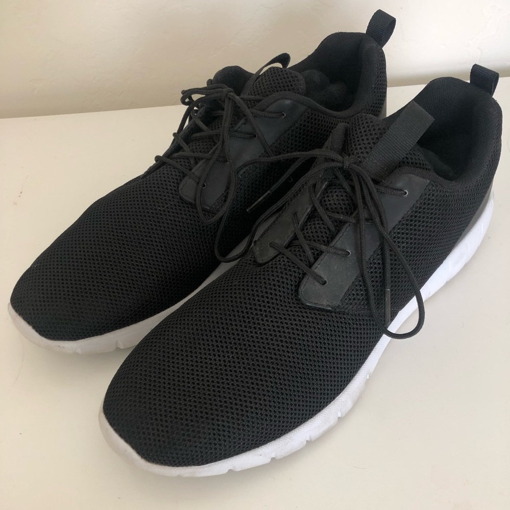 H&M athletic running shoes. Only been worn 2 times! Practically new. Size 10.5